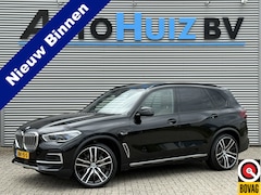 BMW X5 - xDrive45e High Executive xLine Panoramadak Laser Licht Comfortzetels 22 Inch Carplay Stuur
