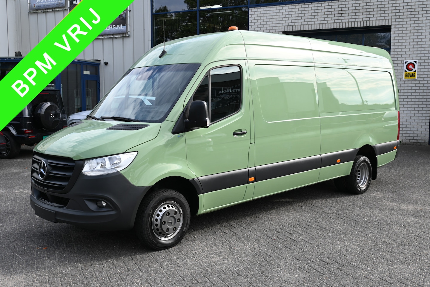 Mercedes-Benz Sprinter - 516 CDI L3H2 3500 kg trekhaak, Geveerde stoel, MBUX met camera, Etc. - AutoWereld.nl