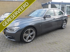 BMW 3-serie - 320i EfficientDynamics Edition Upgrade Edition-M-STYLE-NEDERL