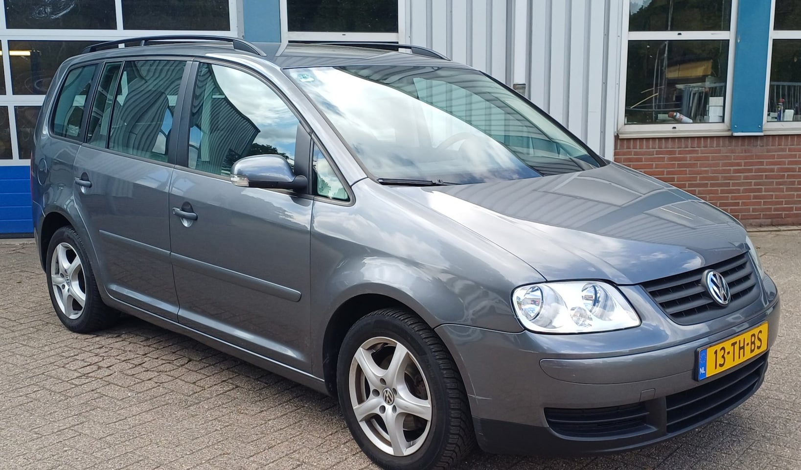 Volkswagen Touran - 1.6-16V FSI Optive I 1.6-16V FSI Optive I - AutoWereld.nl