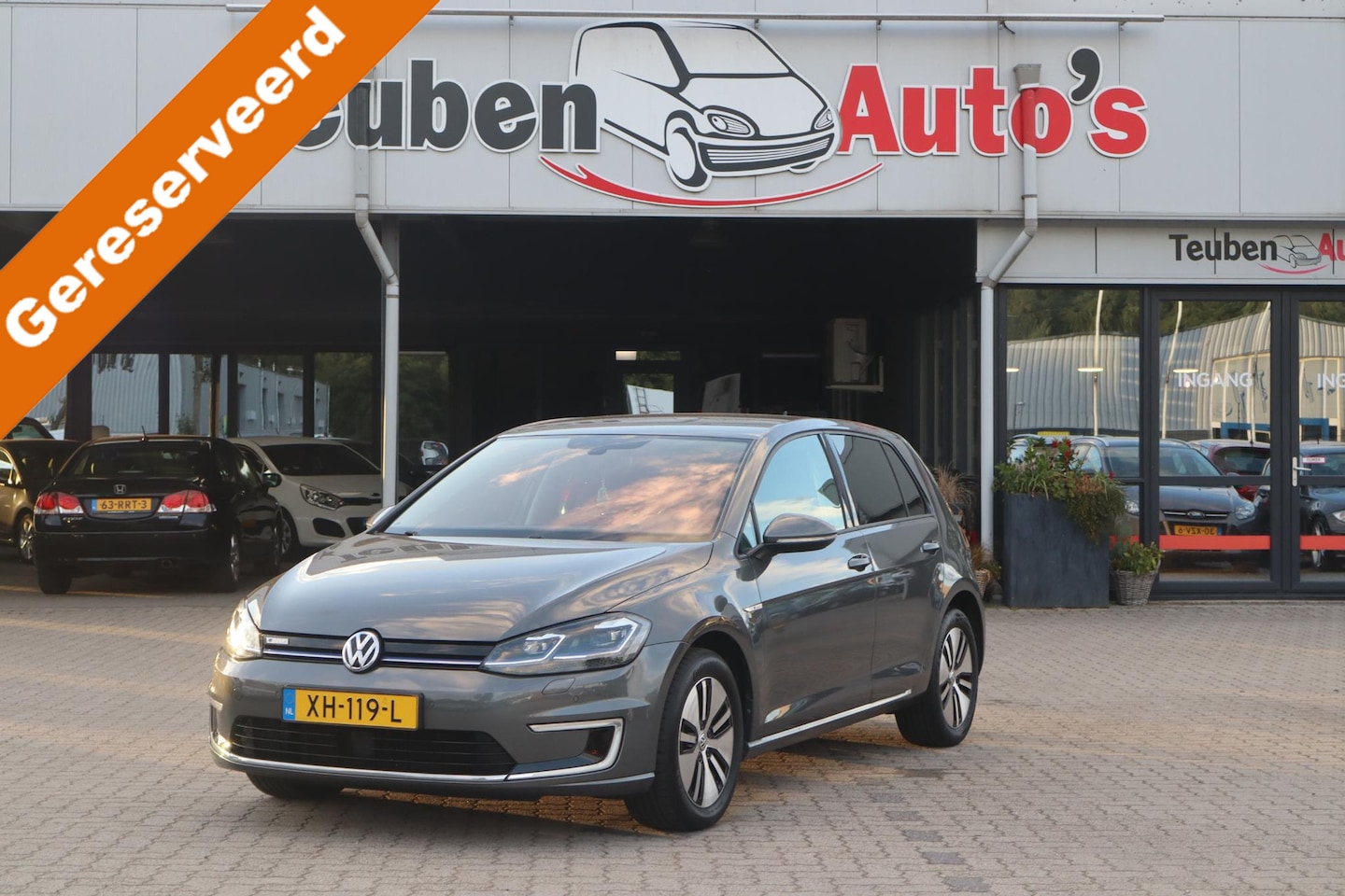 Volkswagen e-Golf - e-Golf SOH 90,6%, Virtueel Dashboard, Cruise control, Climate control, Achteruitrijcamera - AutoWereld.nl