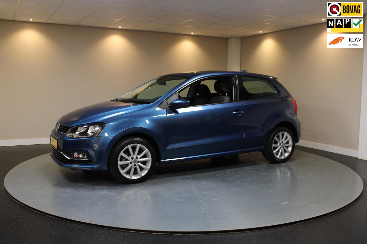 Volkswagen Polo - 1.2 TSI Comfortline *Cruise* Airco|Lm-Velgen|BT-audio|NAP - AutoWereld.nl