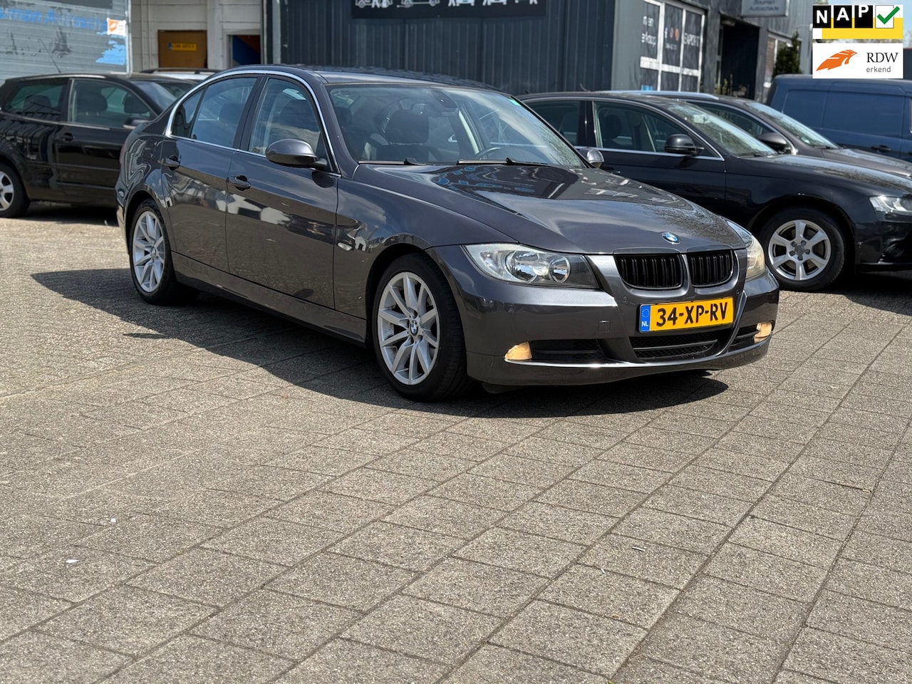 BMW 3-serie - 325i High Executive |AUTOMAAT | LAGE KM - AutoWereld.nl