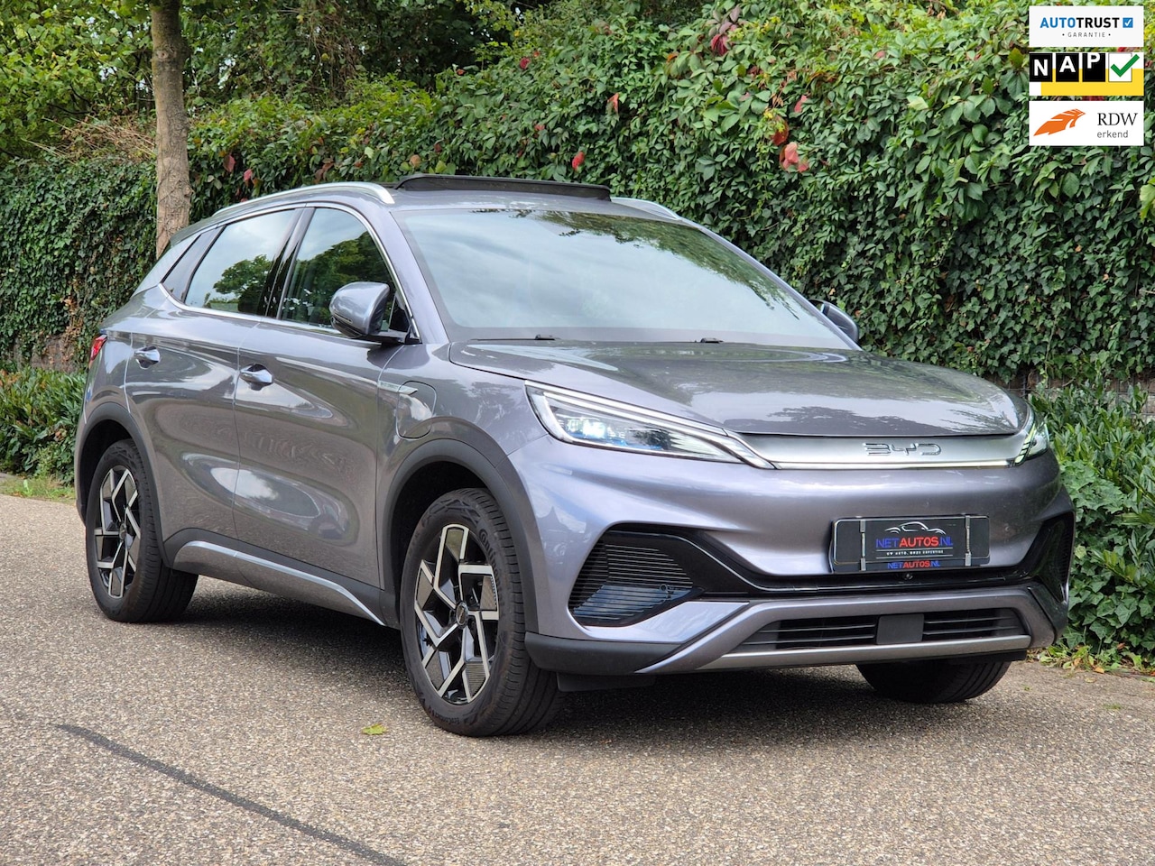 BYD Atto 3 - Full-option Design 60 kWh 98% SOH Panorama CarPlay 360" Camera 2e EIG NL Auto - AutoWereld.nl