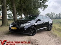 Renault Mégane Estate - 1.5 dCi Bose Panorama Camera Navi Half Leder LED