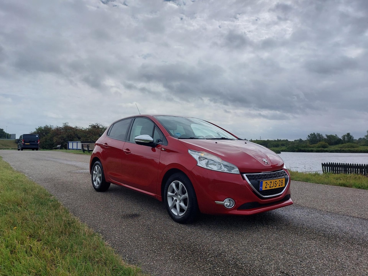Peugeot 208 - 1.2 PureTech Style Pack. PARKEERSENSOREN, AIRCO, CRUISE, NAV e.d. !! - AutoWereld.nl