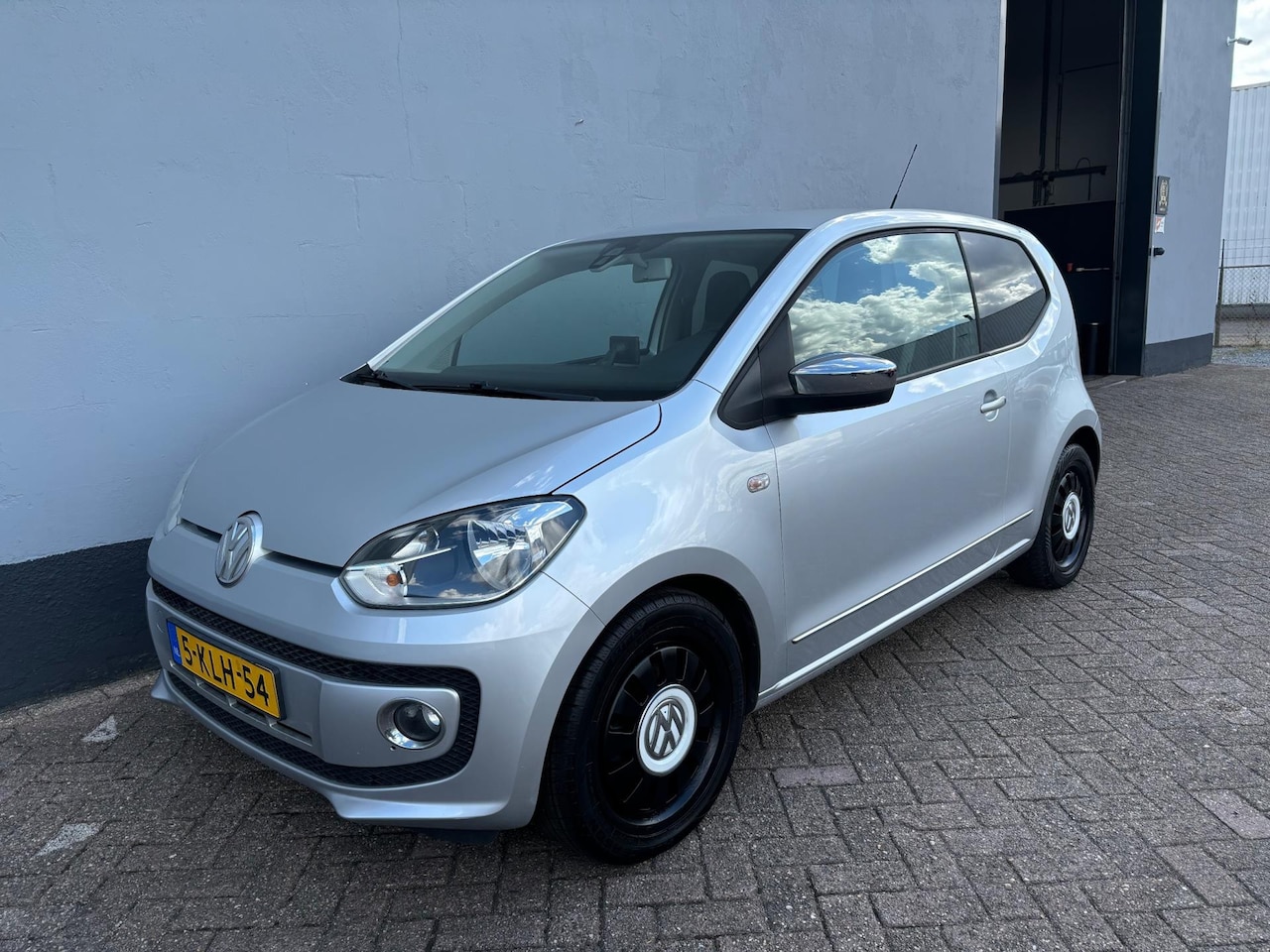 Volkswagen Up! - 1.0 high up! - Airco - AutoWereld.nl