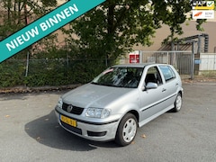 Volkswagen Polo - 1.4-16V Trendline ZO INGERUILD DUS ZO WEG PRIJSJE
