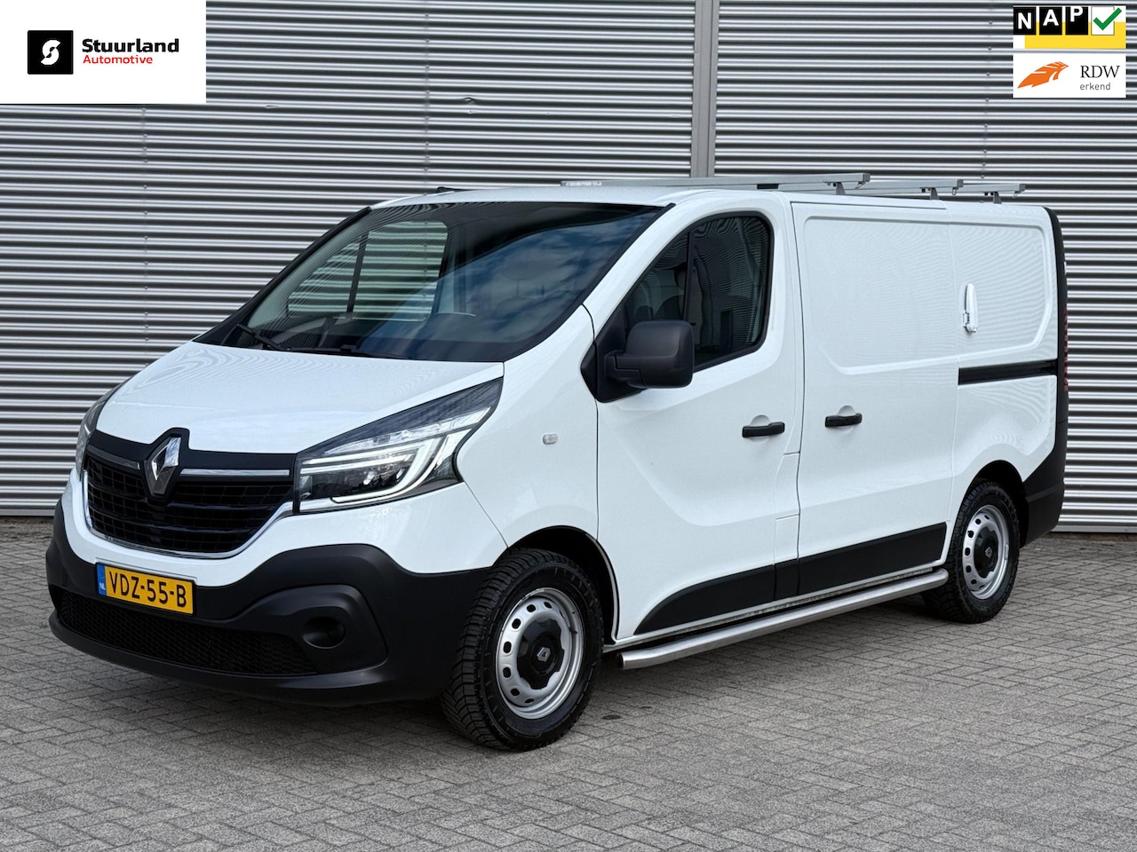 Renault Trafic - 1.6 dCi 95 Airco/ Navi/ 2x Schuif/ Cruise/ PDC/ Trekhaak/ - AutoWereld.nl