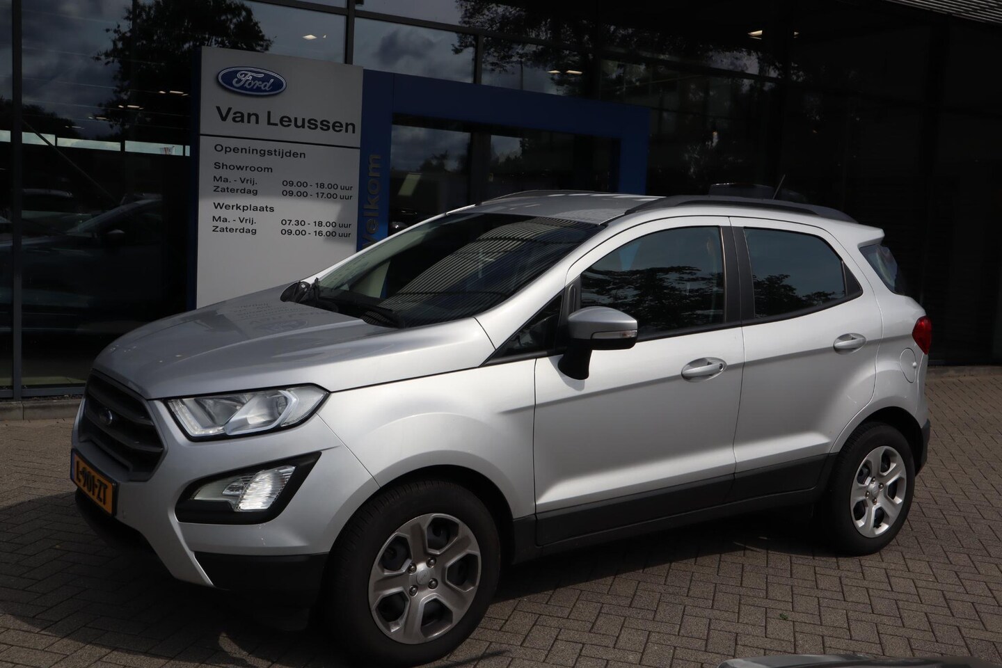 Ford EcoSport - 125PK AUTOMAAT APPLE/ANDROID NAVI CLIMA CRUISE P-SENSOREN RONDOM - AutoWereld.nl