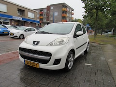 Peugeot 107 - 1.0 12V 68PK 5Drs Airco XS