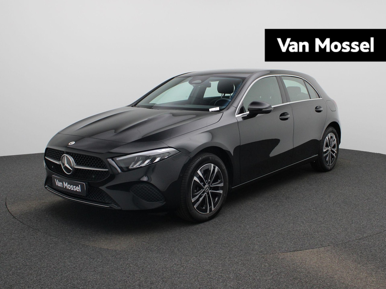 Mercedes-Benz A-klasse - 250 e Luxury Line | Automaat | LMV | Half leder | Virtual cockpit | Parkeer sensoren | Cru - AutoWereld.nl