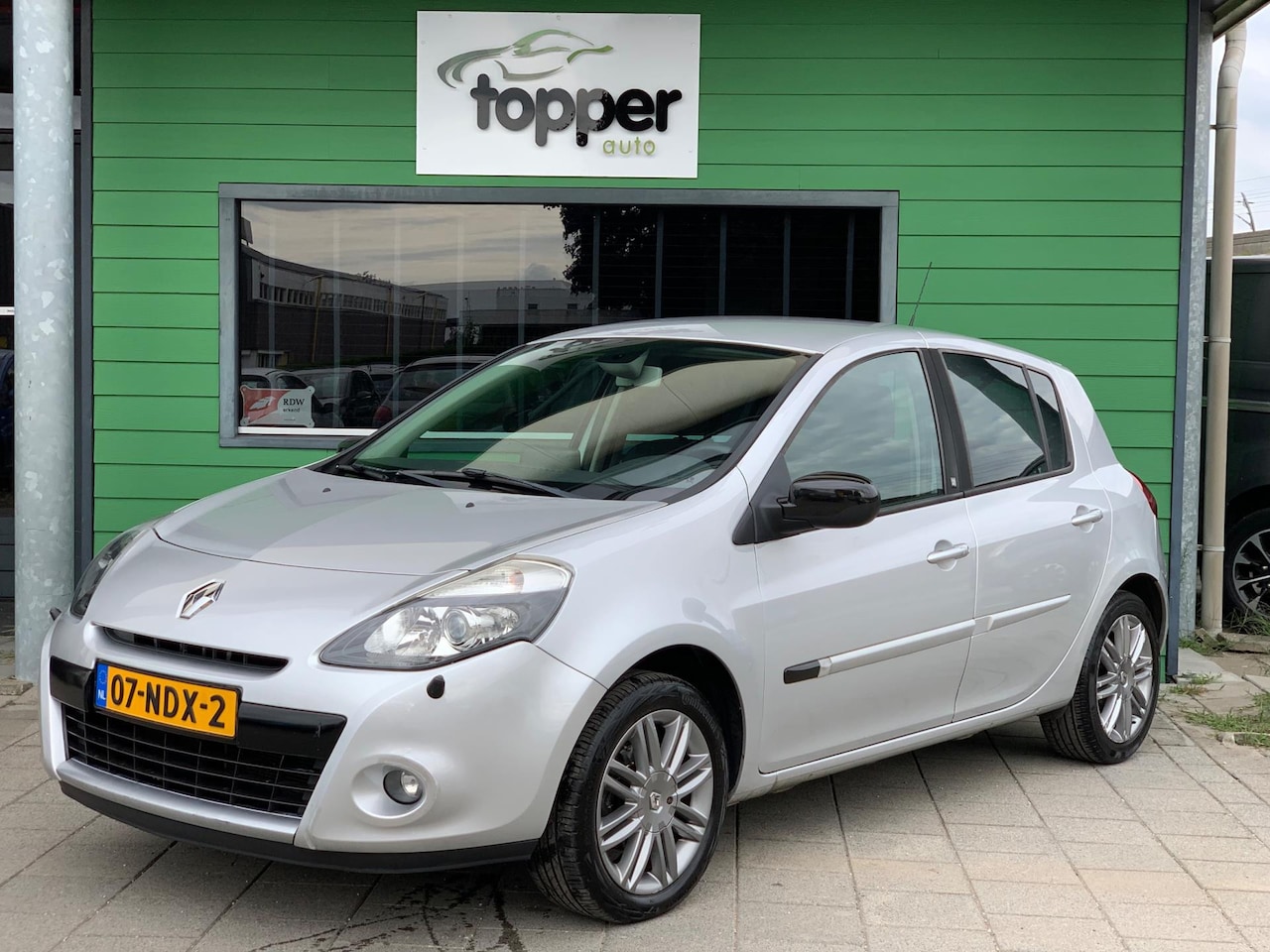 Renault Clio - 1.6 20th Anniversary | Automaat | Navigatie | - AutoWereld.nl