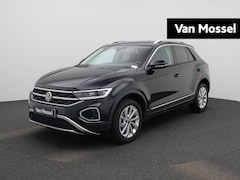 Volkswagen T-Roc - 1.5 TSI Style 150 PK Automaat | Trekhaak Afneembaar | Bekleding ArtVelours | 4-Seizoenen B
