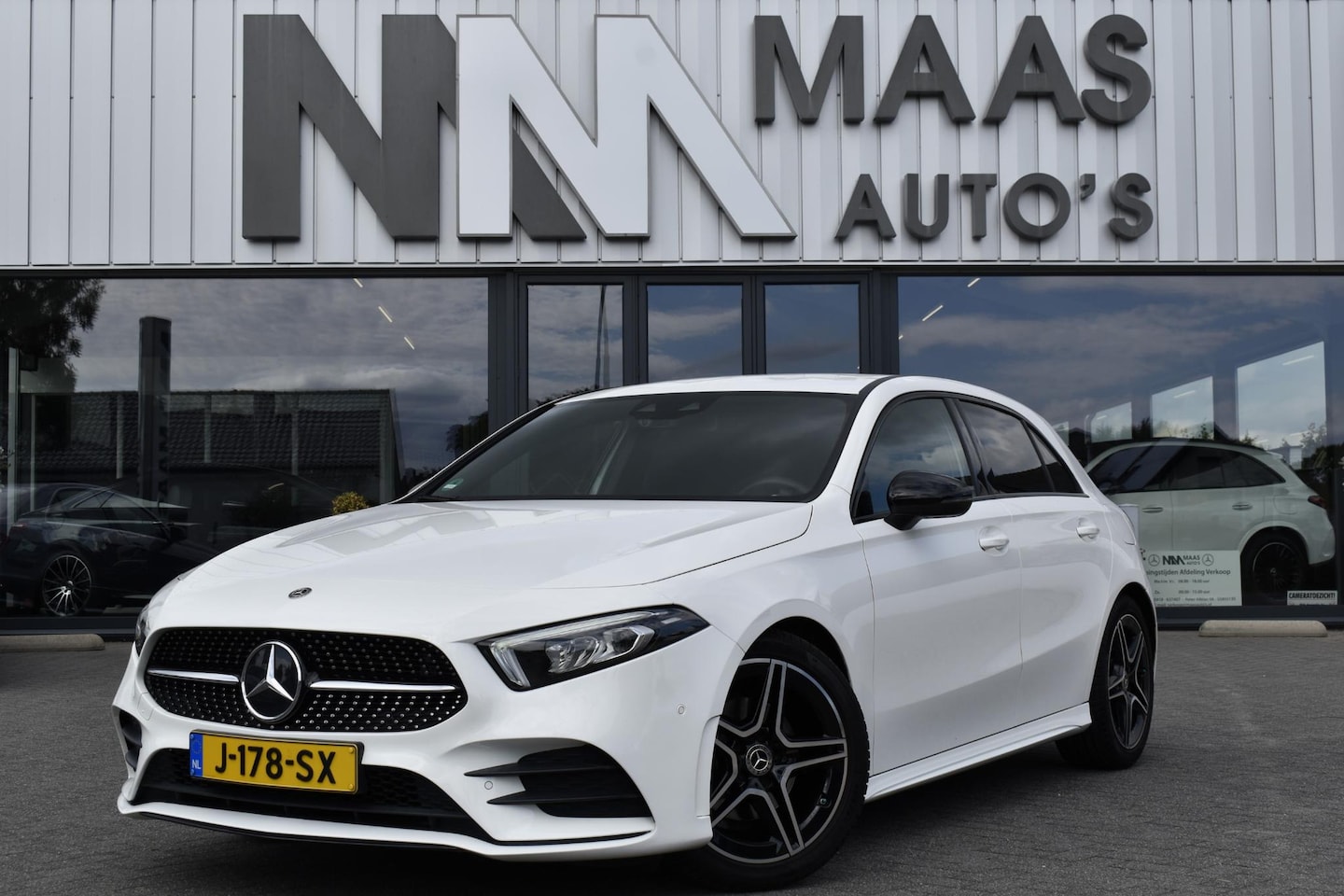 Mercedes-Benz A-klasse - 180 AMG Night-Pakket - AutoWereld.nl
