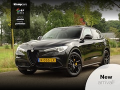 Alfa Romeo Stelvio - 2.0 T AWD 280pk | Schuifdak | H+K | Trekhk.afn. | Leer | Giallo Brembo | Full Option