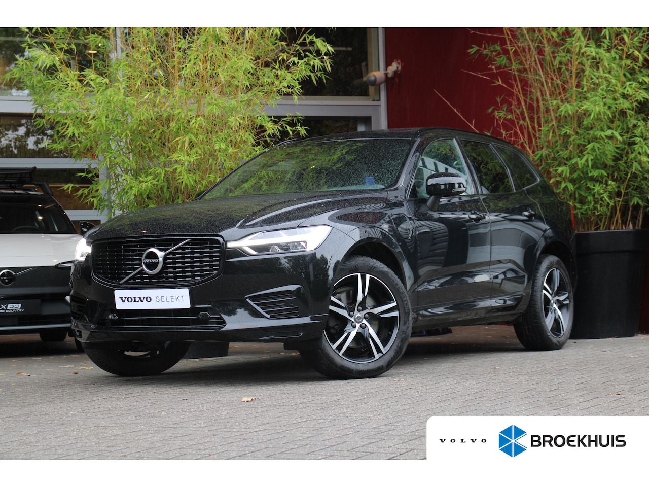 Volvo XC60 - 2.0 Recharge T6 AWD R-Design | Trekhaak | Camera | Panoramadak | Harman/Kardon | Memory | - AutoWereld.nl