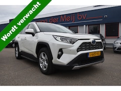Toyota RAV4 - 2.5 Hybrid AWD Active , TREKHAAK , LEDER BEKL , A UITRIJ CAM , NAVI VIA APP , PDC V+A ,