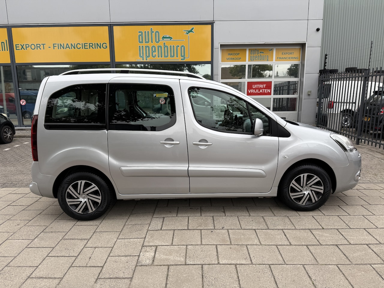 Citroën Berlingo - 1.6 VTi Tendance *Airco * Trekhaak * Cruisecontroll * - AutoWereld.nl