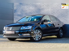 Volkswagen Passat - 3.6 V6 FSI 4Motion R-line 300pk, Leder R36