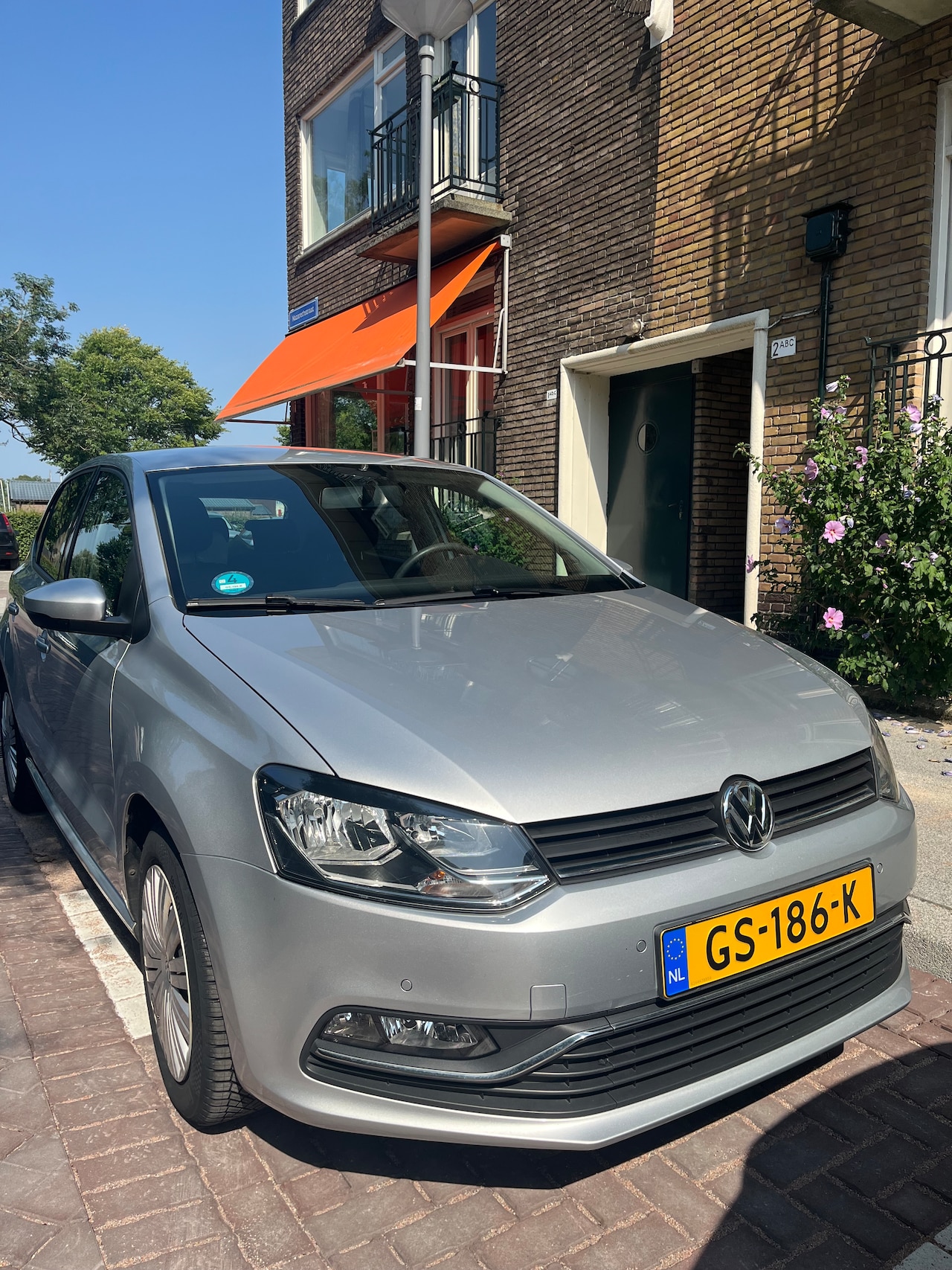Volkswagen Polo - 1.2 TSI Comfortline Dealeronderhouden, nieuwe remmen, APK 08/2026 - AutoWereld.nl