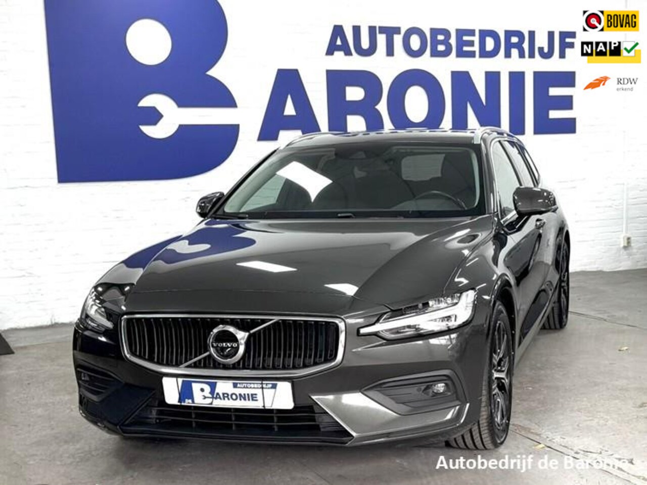 Volvo V60 - 2.0 B3 Inscription 2.0 B3 Inscription, keyless, harman kardon - AutoWereld.nl