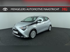 Toyota Aygo - 1.0 VVT-i x-play / Apple Carplay-Android Auto / Airco / P.cam