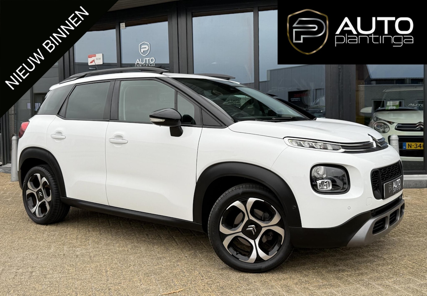 Citroën C3 Aircross - 1.2 PureTech S&S Shine 110PK | BOMVOL | Dealeronderhouden | Trekhaak | Achteruitrijcamera - AutoWereld.nl