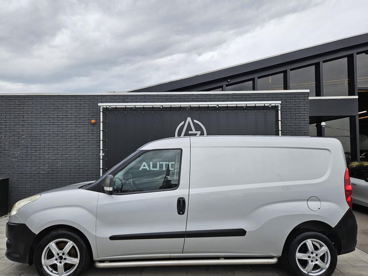 Fiat Doblò Cargo - 1.3 MultiJet Maxi *Motor start niet* - AutoWereld.nl
