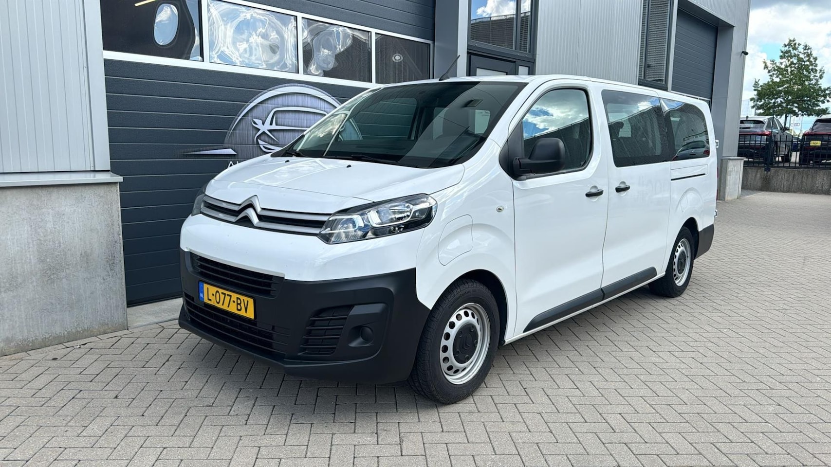 Citroën ë-Jumpy - 50kWh XL Cruise Control, Apple Carplay, Airco, 360° Camera. Parkeersensoren. NAP, Dubbele - AutoWereld.nl