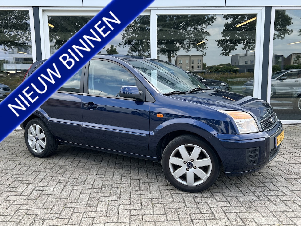 Ford Fusion - 1.4-16V Comfort Trekhaak / LMV / Elek. ramen / Airco - AutoWereld.nl