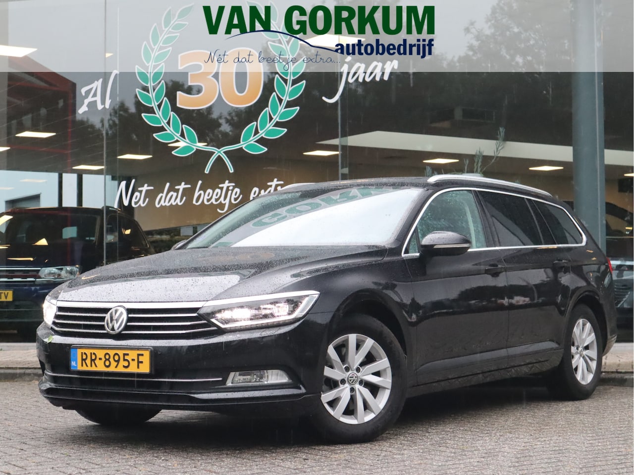 Volkswagen Passat Variant - 1.4 TSI Comfortline Business / Adapt. Cruise / Navigatie - AutoWereld.nl