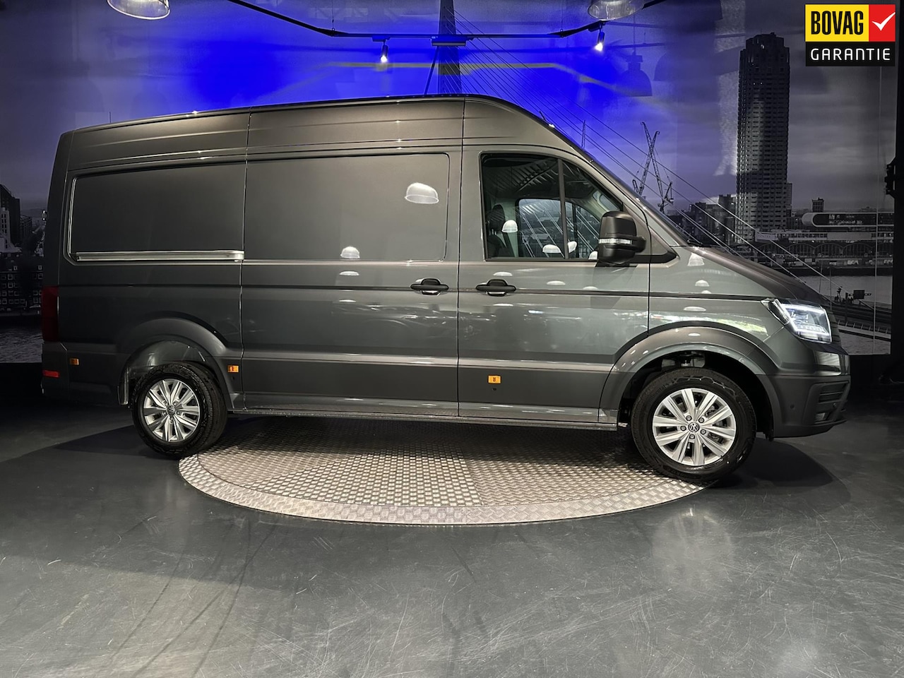 Volkswagen Crafter - 30 2.0 TDI L3H3 *Led*Camera*ACC*Comfortstoel* - AutoWereld.nl