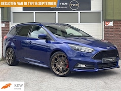 Ford Focus Wagon - 2.0 ST-3/STOELV/STUURV/PARKS/CAMERA/APK
