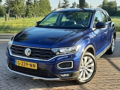 Volkswagen T-Roc - 1.5 TSi 150pk Digitaal-Dashboard Adap.Cruise-Control Android Apple-Carplay Mirror-Link