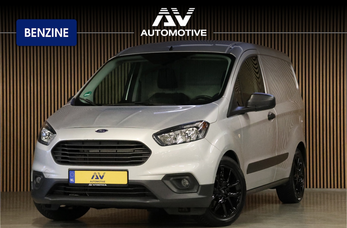 Ford Transit Courier - 1.0 100 PK | Navigatie | CarPlay | Cruise control | Stoelverwarming | PDC | Airco | Androi - AutoWereld.nl