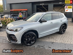 Volkswagen Tiguan - 1.5 eTSI R-line Edition | Met o.a. panoramadak, elektrisch uitklapbare trekhaak en Harman