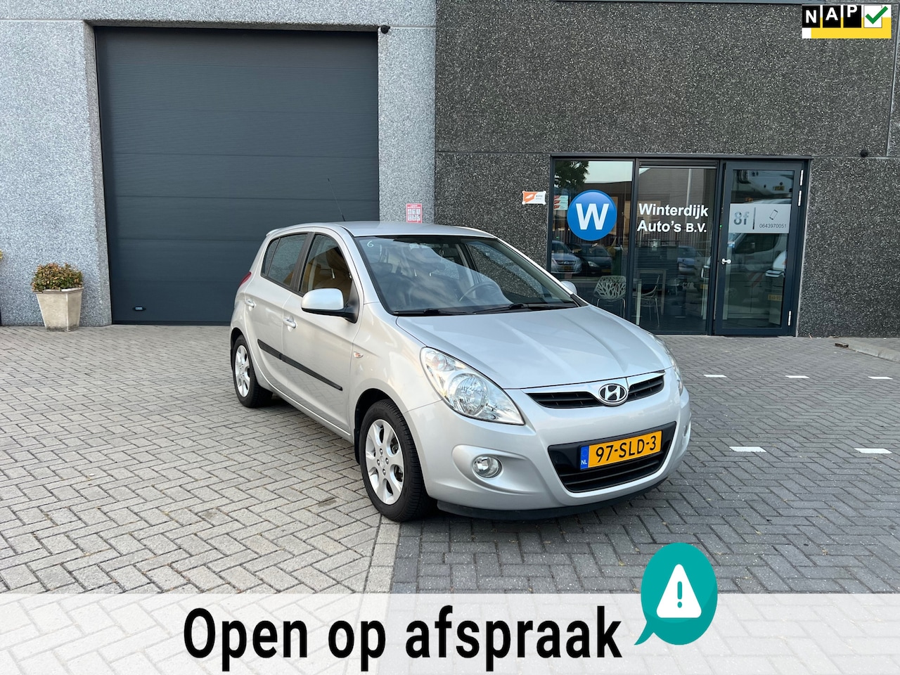 Hyundai i20 - 1.4i i-Catcher - Clima / Leder / 5Deurs / NAP - AutoWereld.nl