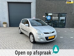 Hyundai i20 - 1.4i i-Catcher - Clima / Leder / 5Deurs / NAP