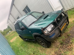 Nissan Terrano ll - 2.7 TDi Comfort B-stijl