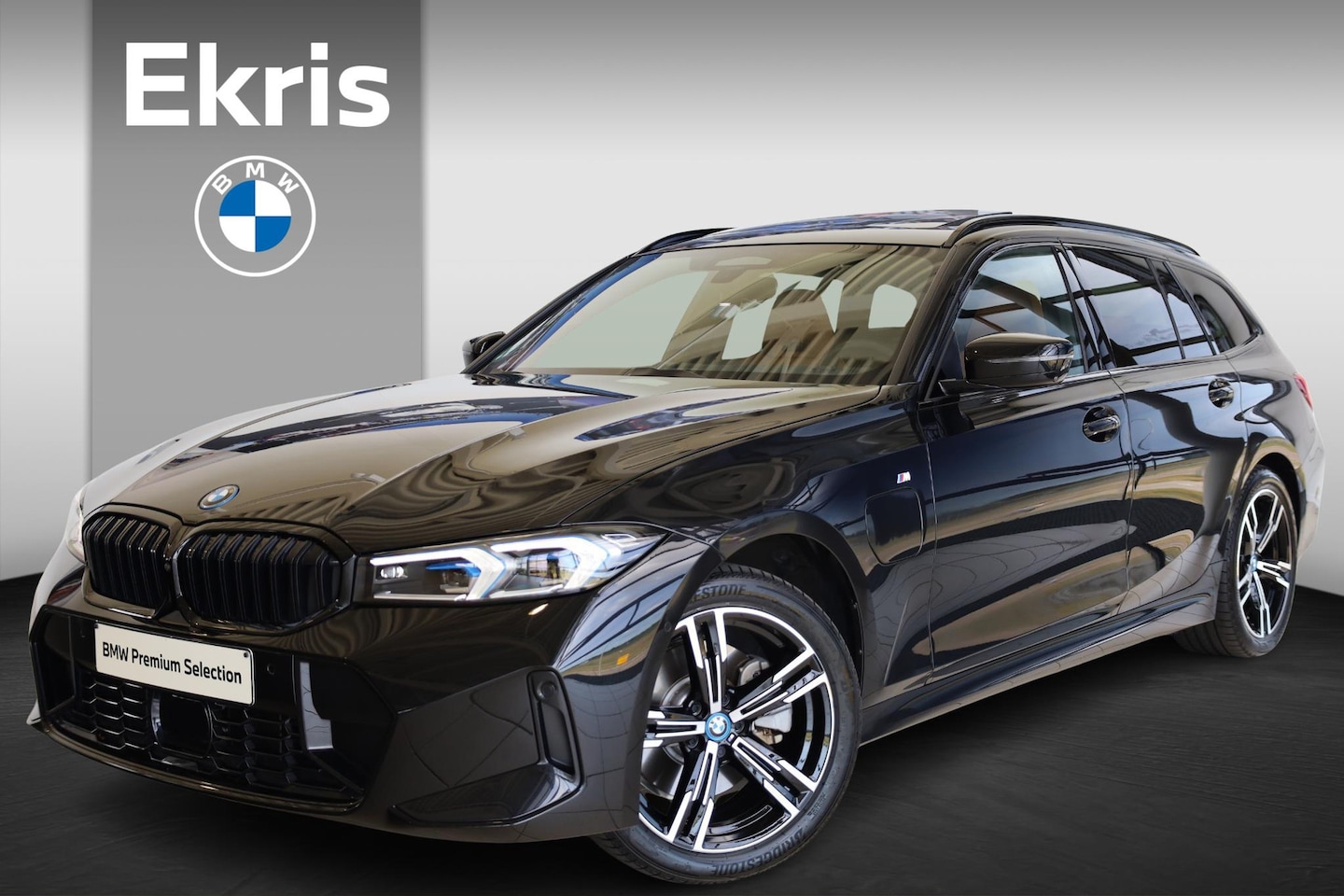 BMW 3-serie Touring - 330e xDrive | M Sportpakket | Comfort Pack | Entertainment Pack | Innovation Pack | Travel - AutoWereld.nl