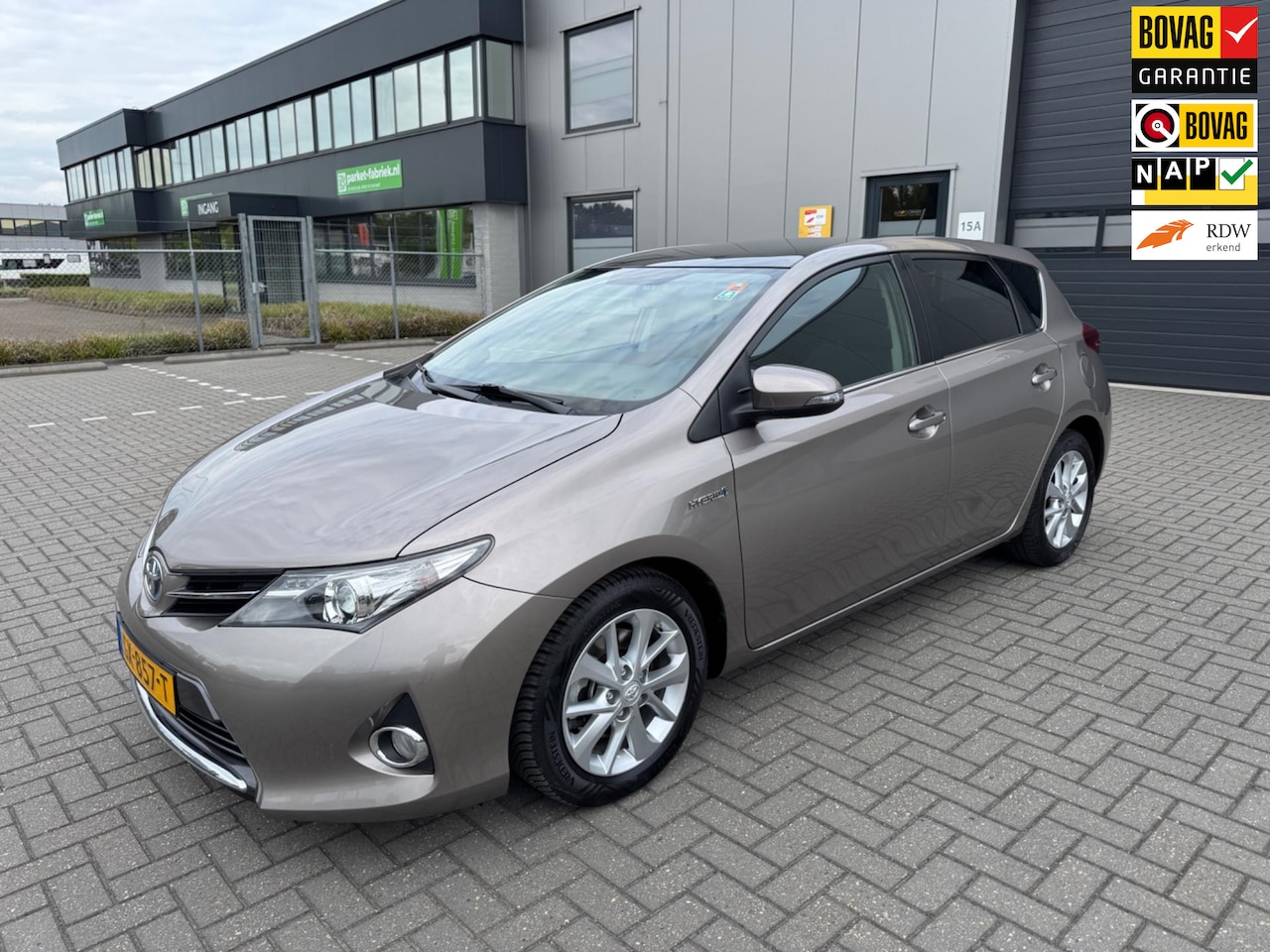 Toyota Auris - 1.8 Hybrid Lease 1.8 Hybrid Lease - AutoWereld.nl