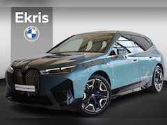 BMW iX - xDrive40 High Executive 77 kWh | Driving Assistant Professional | Trekhaak Elektrisch Uitk