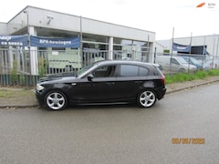 BMW 1-serie - 118i Executive, leer, airco