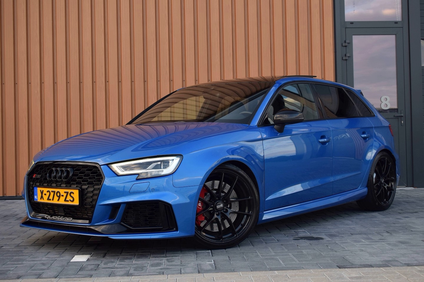 Audi RS3 - Sportback 2.5 TFSI 400pk Quattro | Pano | Leer | B&O - AutoWereld.nl