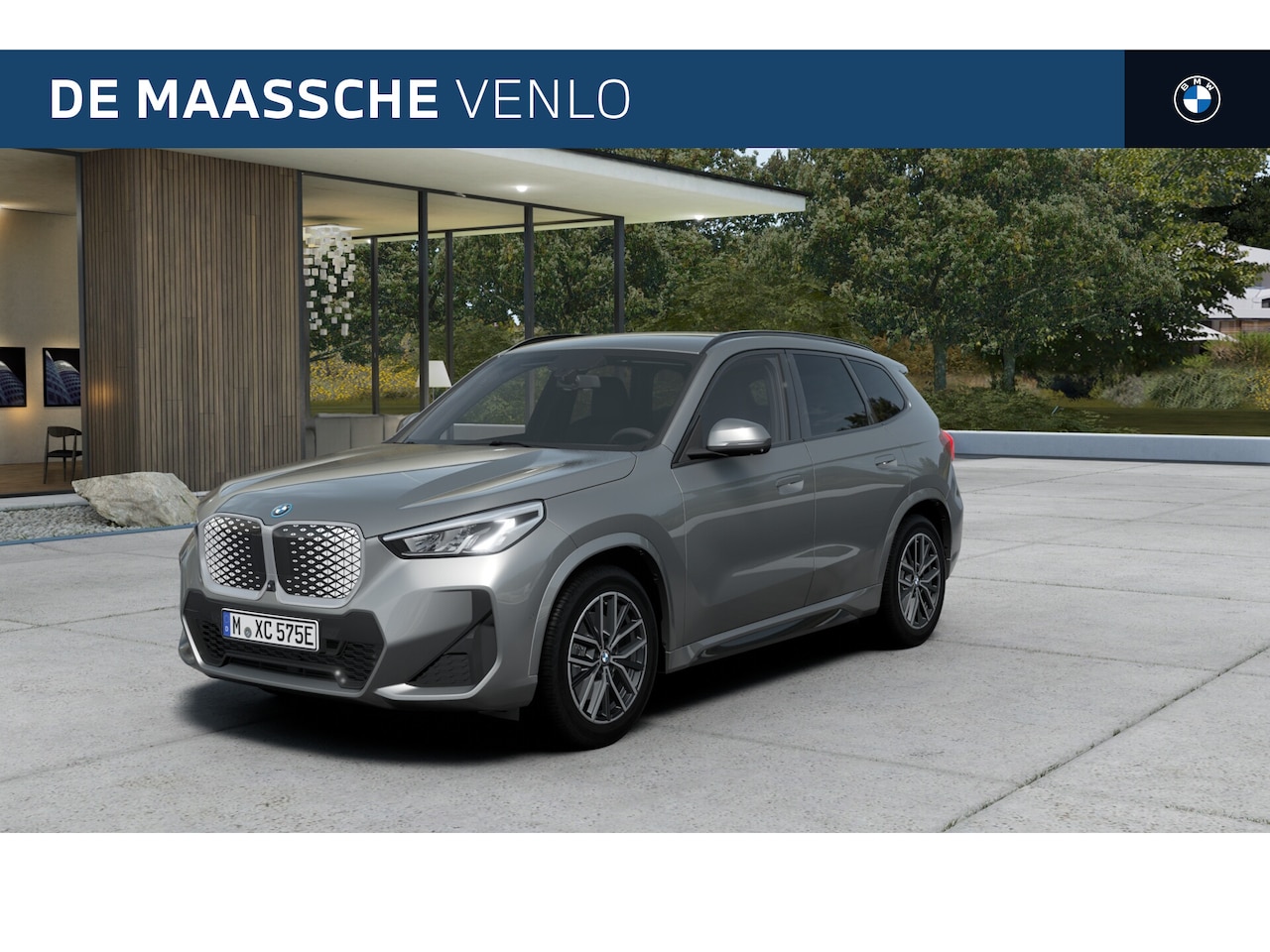 BMW iX1 - eDrive20 M Sport / Sportstoelen / Achteruitrijcamera / M Adaptief onderstel / Stoelverwarm - AutoWereld.nl