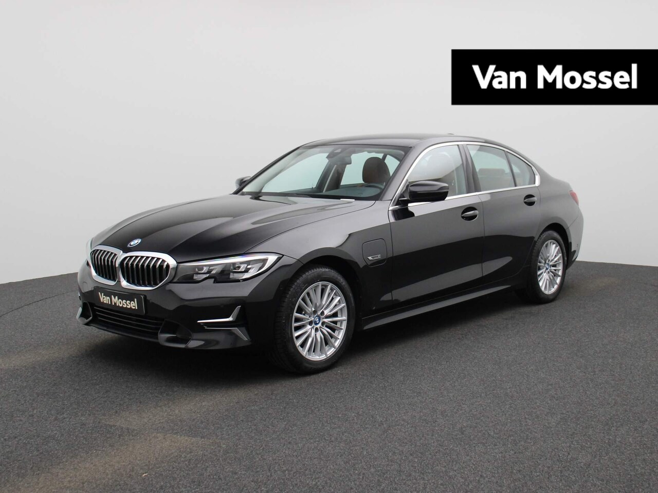 BMW 3-serie - 320e Business Edition Plus | Lederen Bekleding | Led Koplampen | Apple Carplay / Android A - AutoWereld.nl