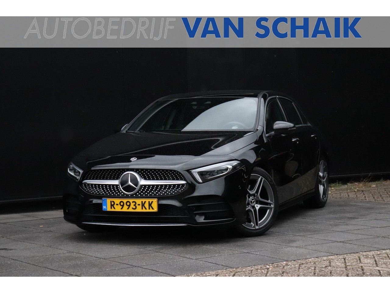 Mercedes-Benz A-klasse - 180 AMG | LEDER | PANO-DAK | HEAD-UP | 360° CAMERA | CRUISE | NAVI | - AutoWereld.nl