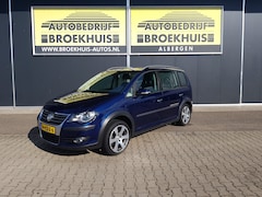 Volkswagen Touran Cross - 1.4 TSI Motorschade