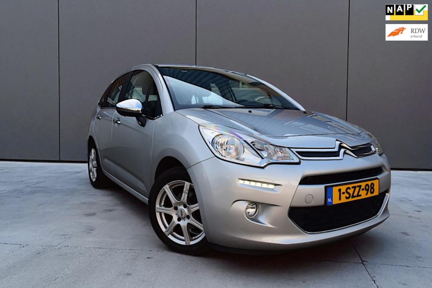 Citroën C3 - 1.2 VTi Collection 1.2 VTi Collection, Afneembare trekhaak, dealeronderhouden, Airco, NAP, Origineel Nederlan - AutoWereld.nl